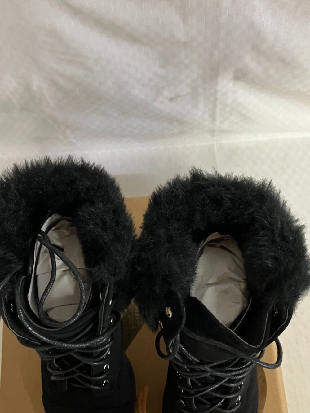 Charlotte Russe Starlet-08 Heeled Boots Women's Size 8 Black Faux Fur Lace Up - Picture 4 of 6